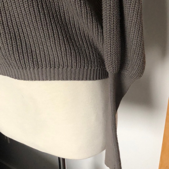 Knitted sweater - Picture 3 of 4